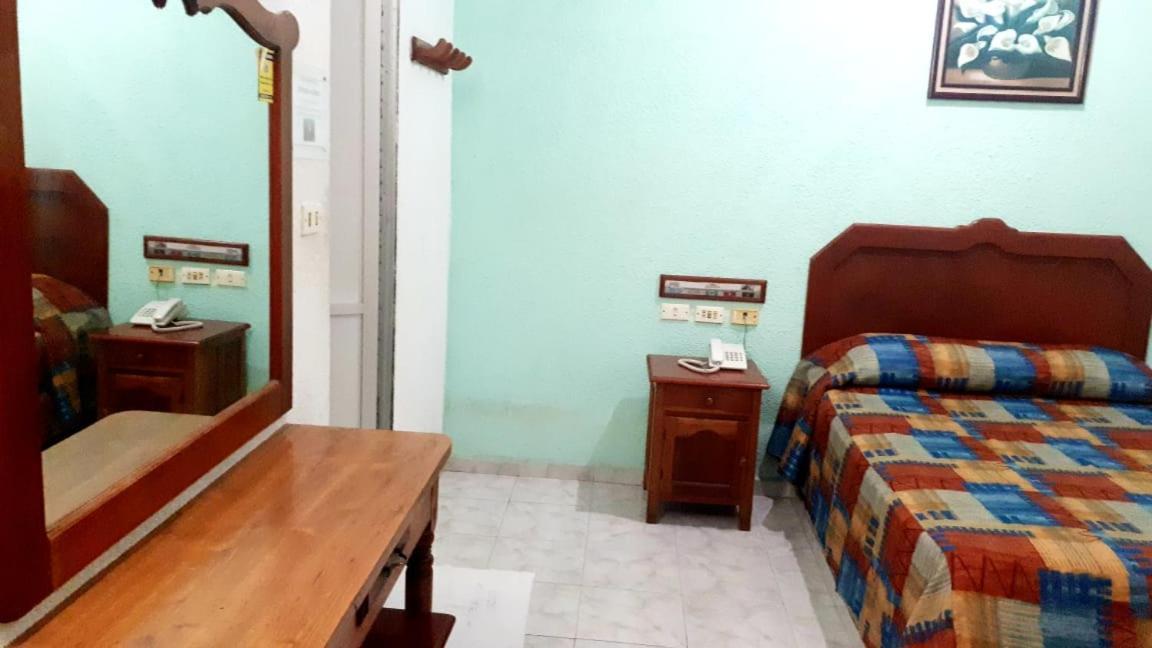 Hotel Azteca Tabasco Виляермоса Екстериор снимка